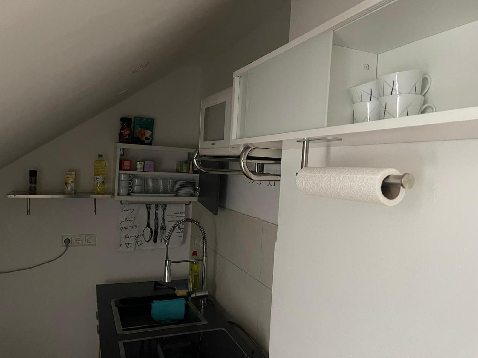 Bequemes Einzelzimmer Im Herzen Von Kassel Exterior photo
